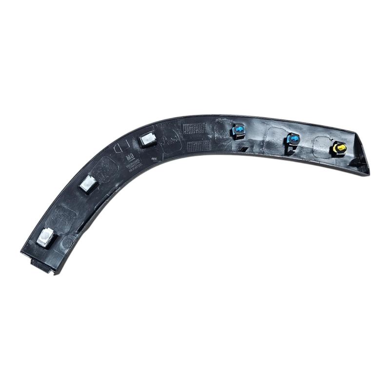 Par moldura lateral traseira esquerda gm tracker 2020 2021 2022